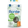 MONGE Gift Filled And Crunchy Hairball Cat 60 Gr - Bolas de Pelo - Salmón con Catnip