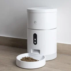 Qhalitech Comedero Automático con Cámara y Visión Nocturna